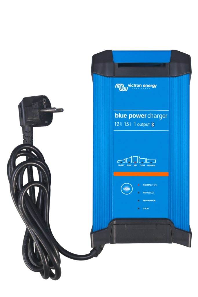 Akulaadija Victron 12V 15A IP22(1)Smart