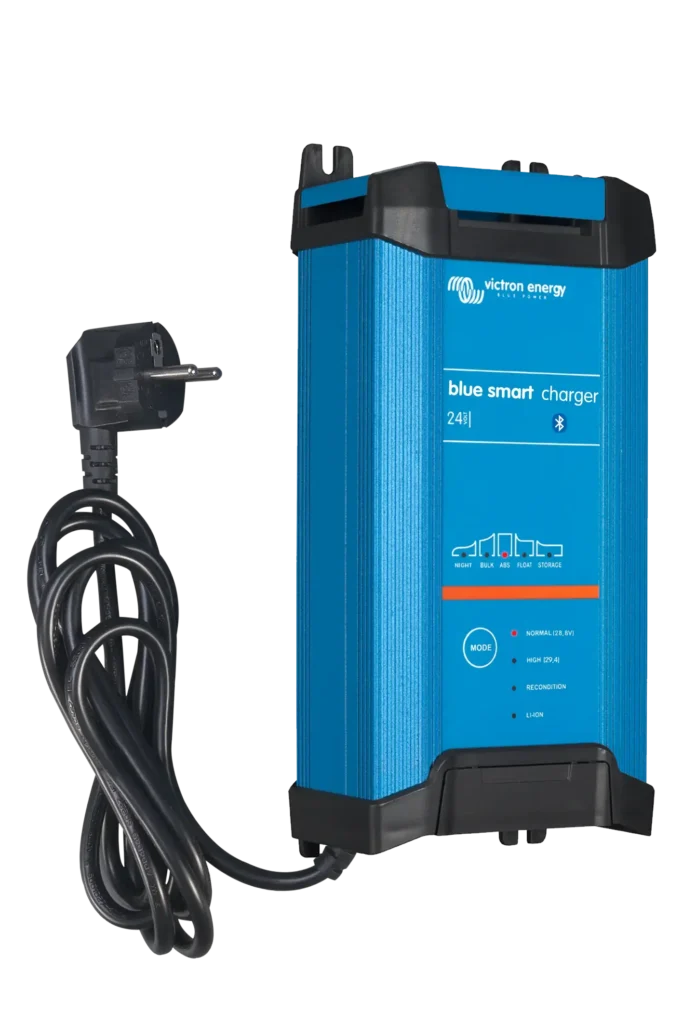 Akulaadija Victron 24V 16A IP22(3)Smart